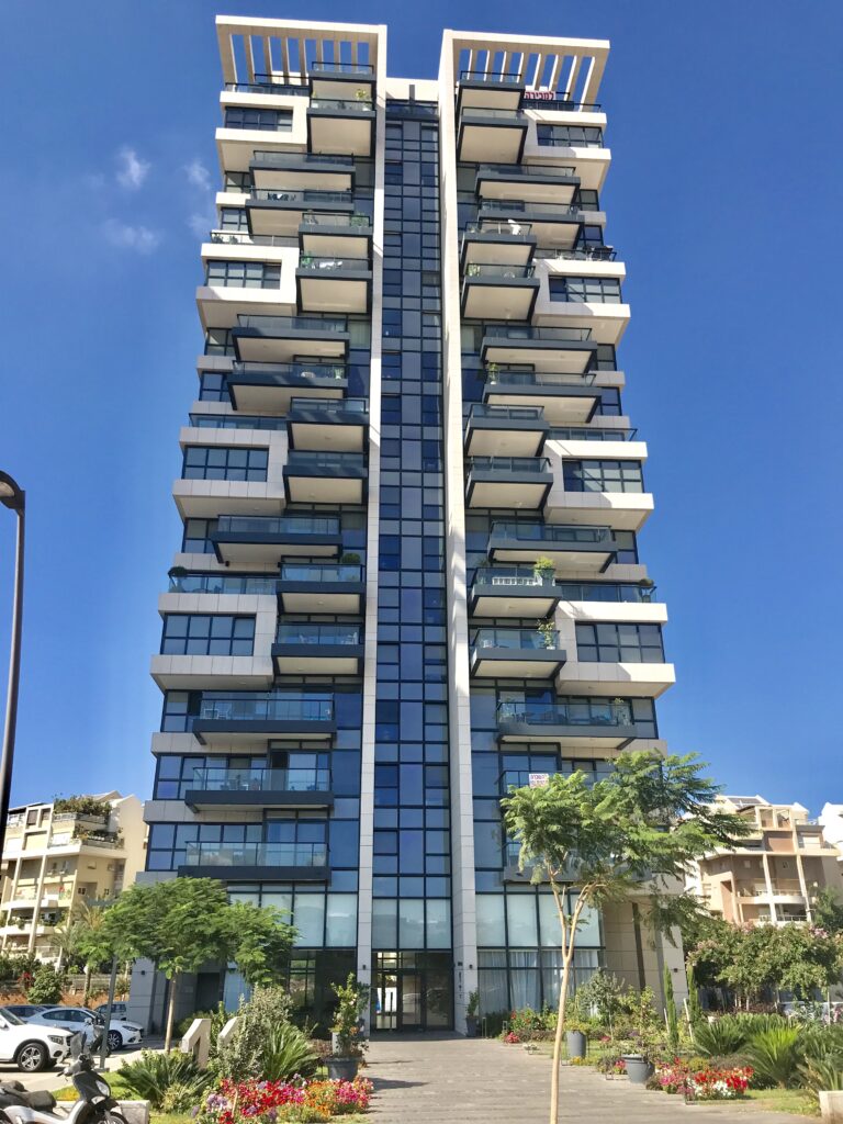 להשכרה: מיני פנטהאוז 5 חדרים בפרויקט UPPER WEST, ראשון לציון