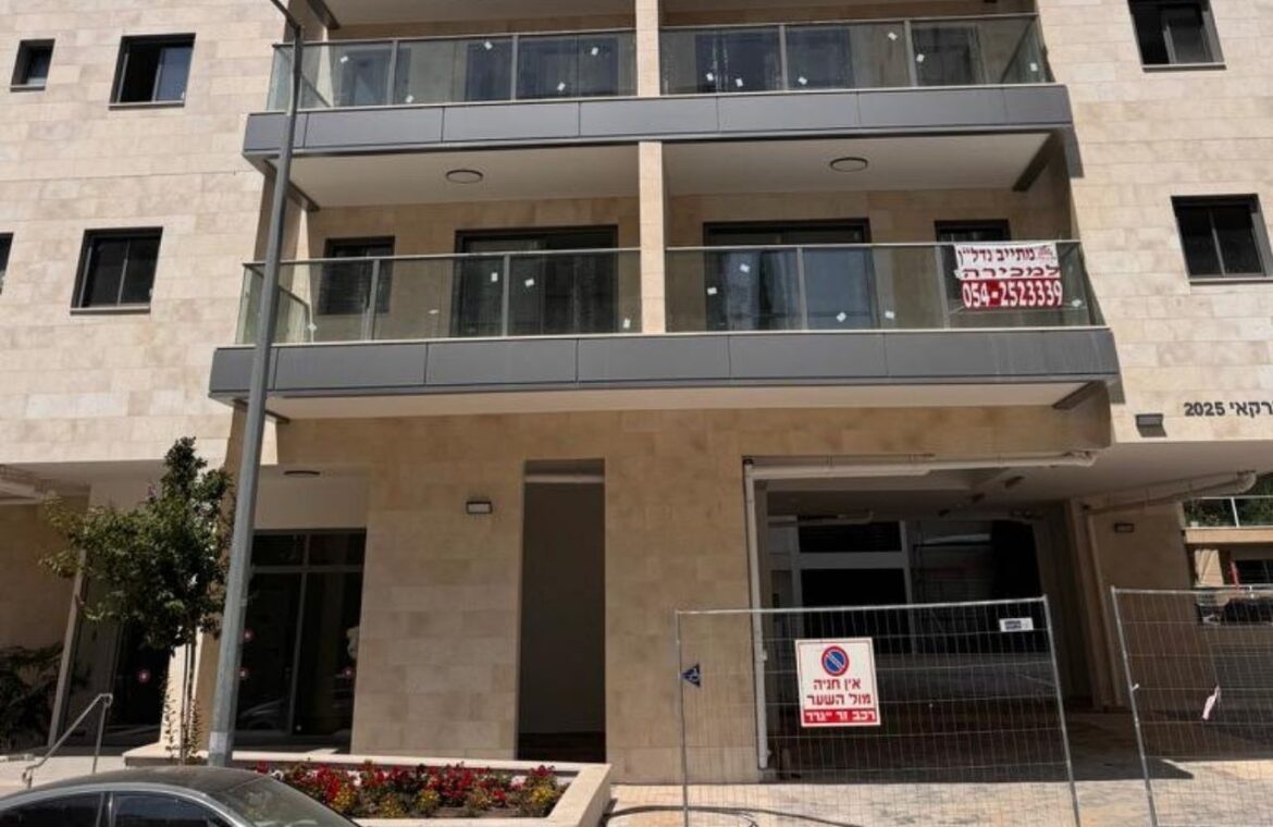 למכירה: דירת 5 חדרים בבניין בוטיק, ראשון לציון – גן נחום