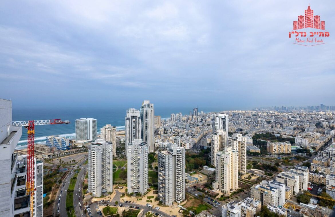 דירה בקומה 39 עם נוף פתוח ומרהיב לים ולתל אביב להשכרה במגדל Eden Tower, פארק הים — בת ים