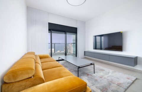 В аренду в Eden Tower, Парк ха-Ям — Бат-Ям