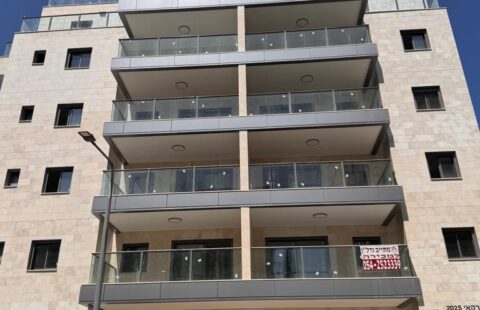 למכירה: דירת 5 חדרים בבניין בוטיק, ראשון לציון – גן נחום. בלעדיות מתייב נדל"ן