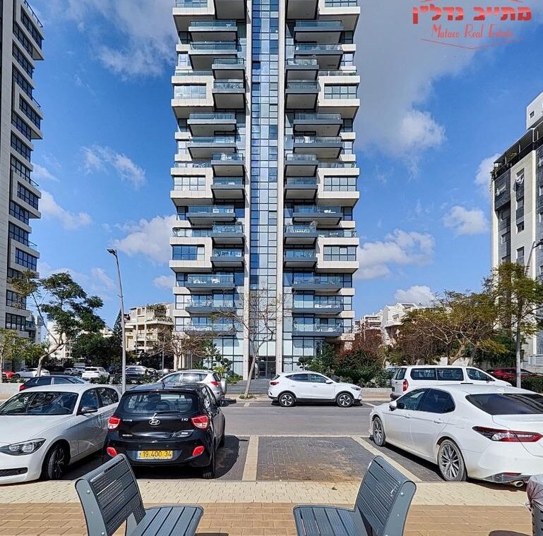 דירה במגדל UPPER WEST, ראשון לציון – להשכרה ₪11,000