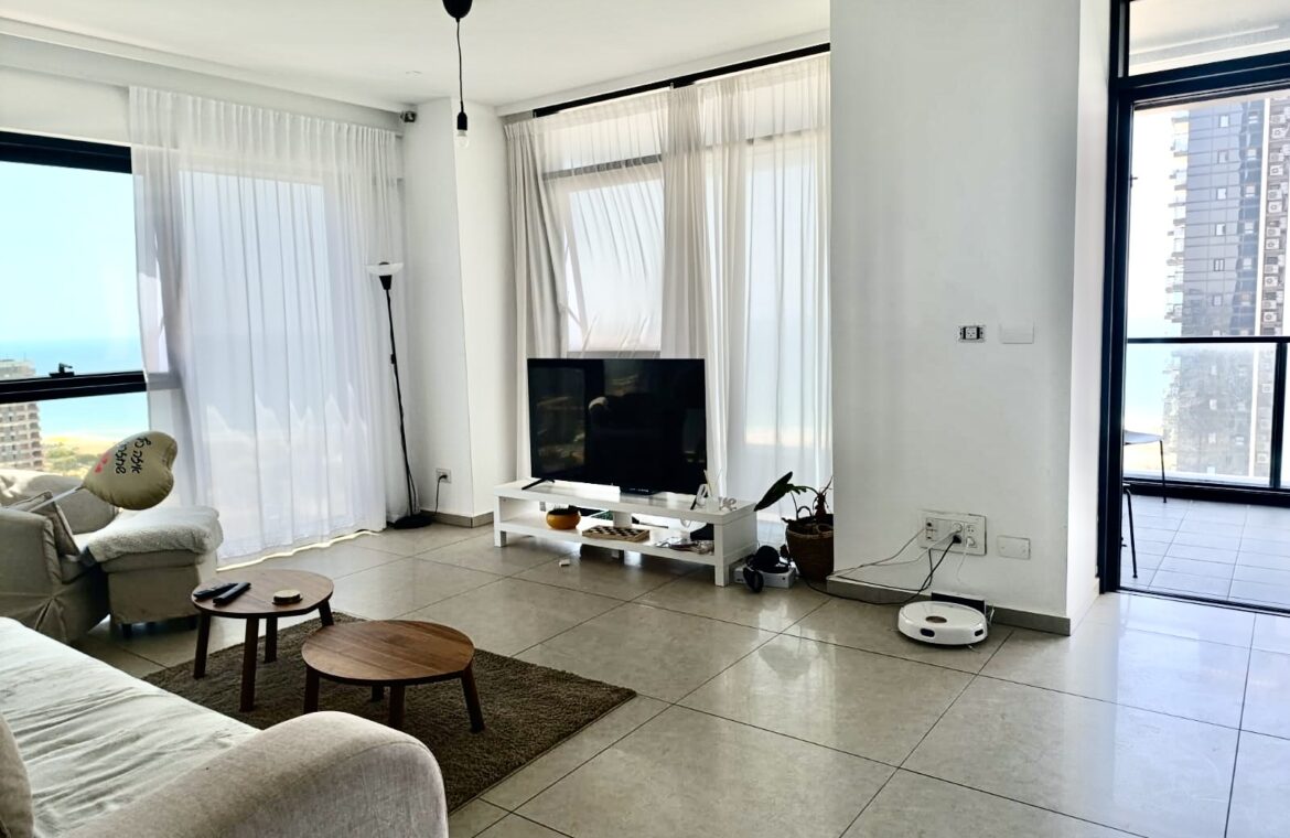 להשכרה דירת יוקרה 4 חדרים LIGHTHOUSE YBOX