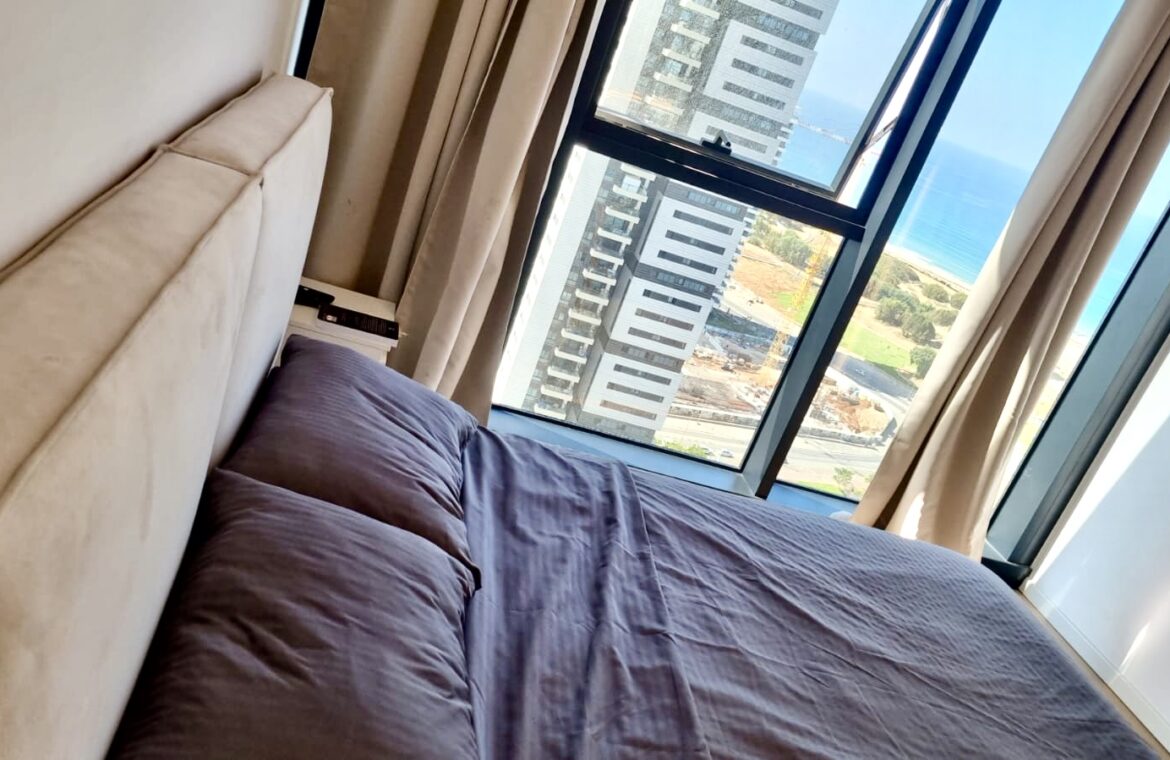 להשכרה דירת יוקרה 4 חדרים LIGHTHOUSE YBOX