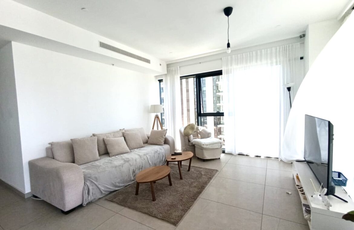 להשכרה דירת יוקרה 4 חדרים LIGHTHOUSE YBOX