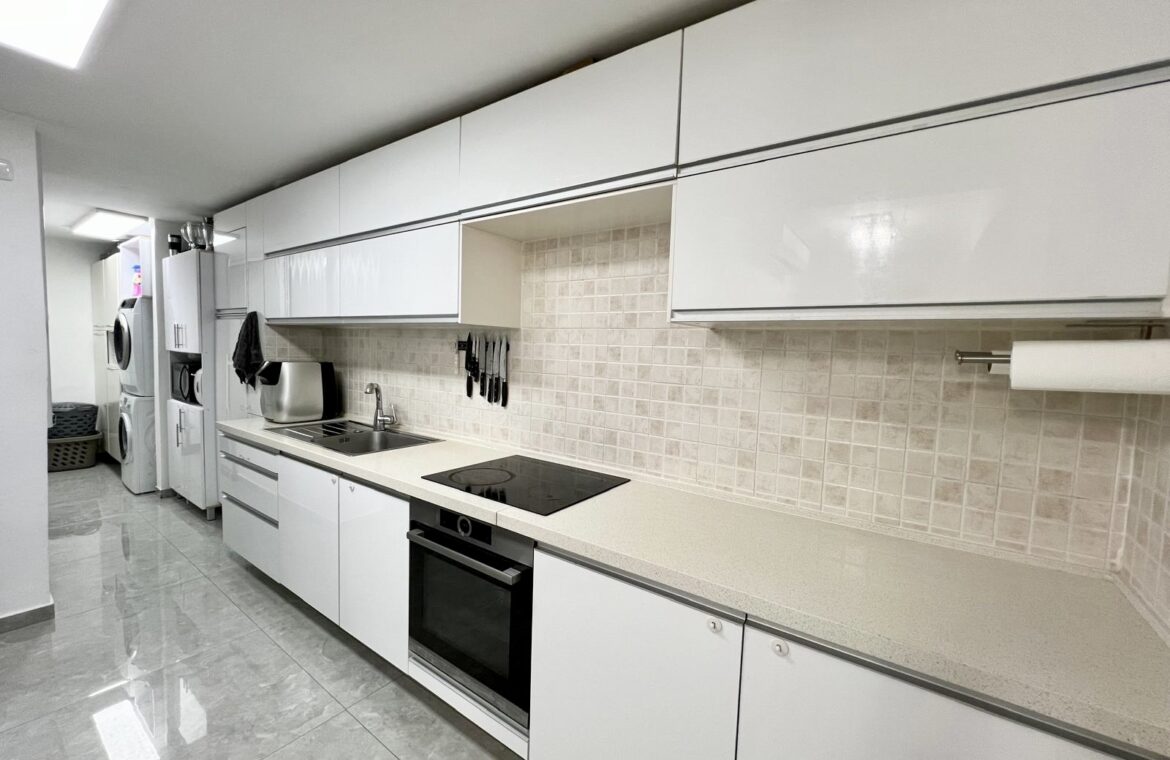 На продажу 3.5-комнатная квартира, Ришон ле-Цион, район Ганей Ришон