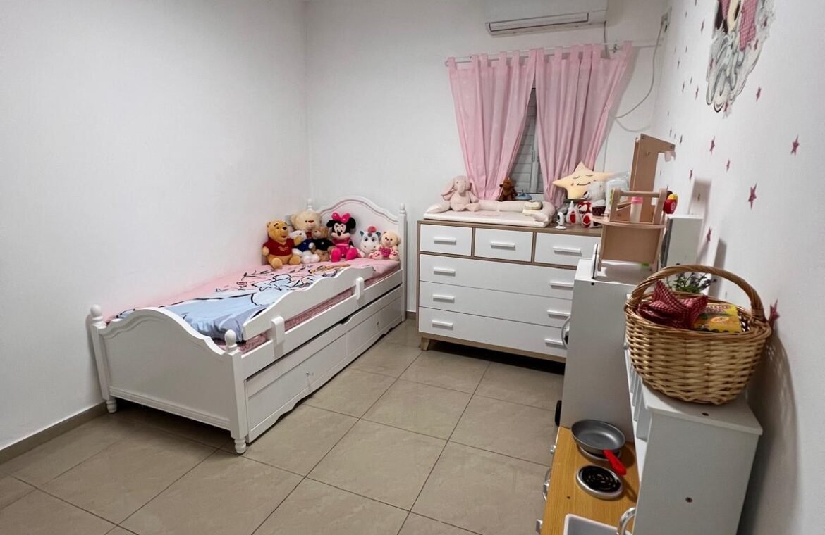 На продажу 3.5-комнатная квартира, Ришон ле-Цион, район Ганей Ришон