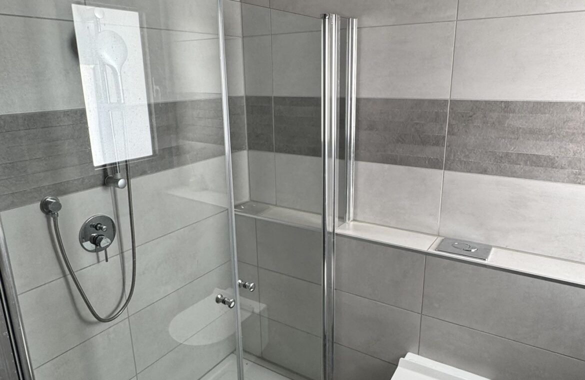 להשכרה - 4 חדרים, Eden Tower, פארק הים, בת ים