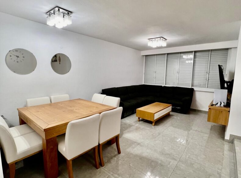 למכירה דירת 3.5 חדרים, ראשון לציון, גני ראשון