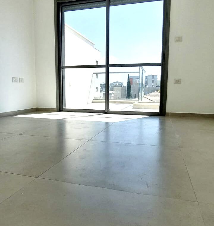 מיני פנטהאוז 5 חדרים, ראשון לציון — להשכרה