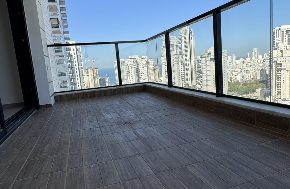Аренда, 4 комнаты, 19 этаж, Eden Tower — Парк ха-Ям, Бат-Ям