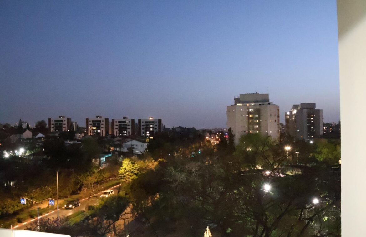 למכירה דירת 3.5 חדרים, ראשון לציון, גני ראשון