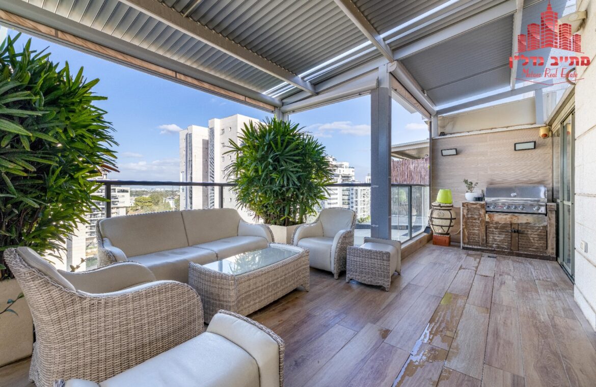 Luxury Smart Penthouse for Sale in Israel Real Estate