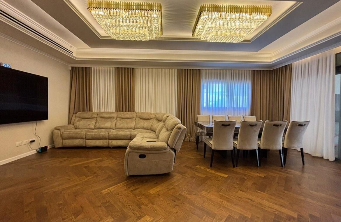 На продажу: пентхаус 5 комнат, Бат-Ям, район Рамат-ха-Насси