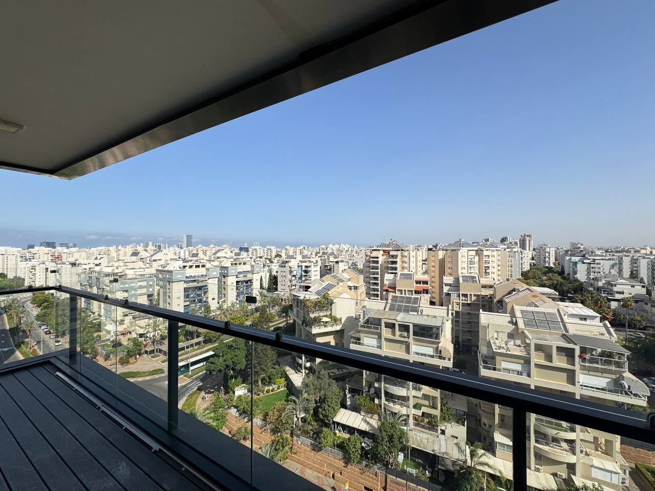 להשכרה: דירה יוקרתית 5 חדרים במגדל UPPER WEST, ראשון לציון